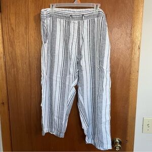Per say vertical Striped Black and White womans pants size XL‎ new without tags